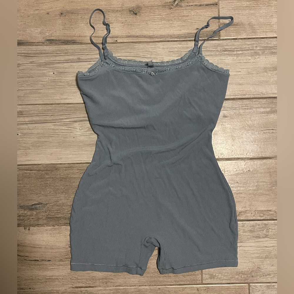 Skims Soft Lounge Lace Onesie- Size L